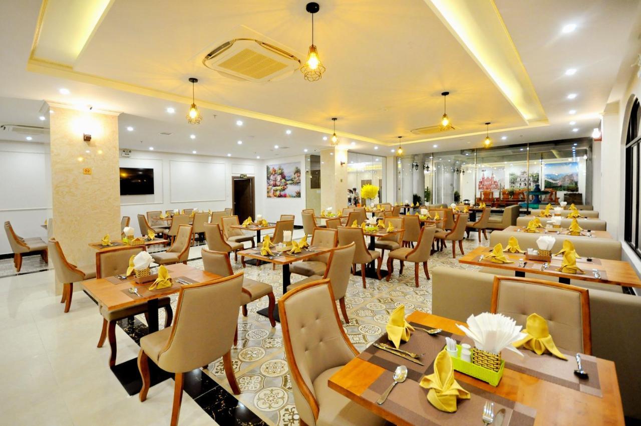 Crown Nguyen Hoang Hotel Nha Trang Bagian luar foto