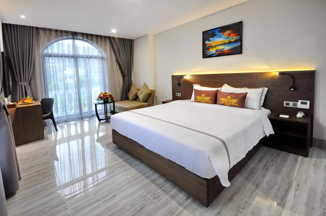 Crown Nguyen Hoang Hotel Nha Trang Bagian luar foto